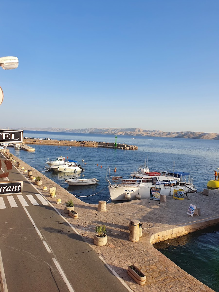 Riva Caffe bar - Photo 3