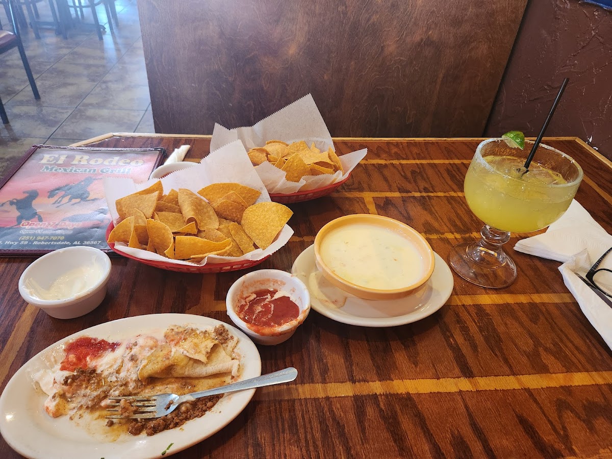 El Rodeo Mexican Restaurant - Robertsdale - Photo 9