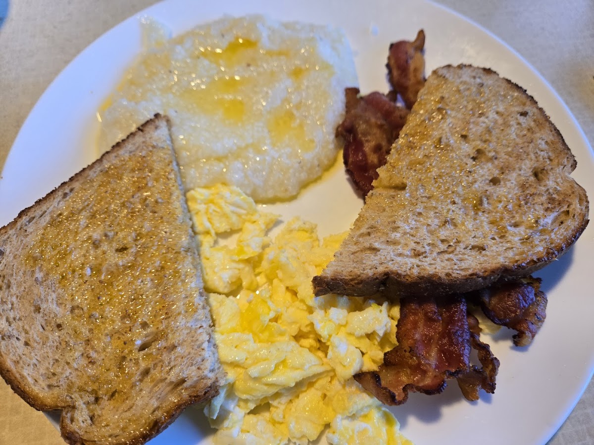 Breakfast Club Tybee Island - Photo 6