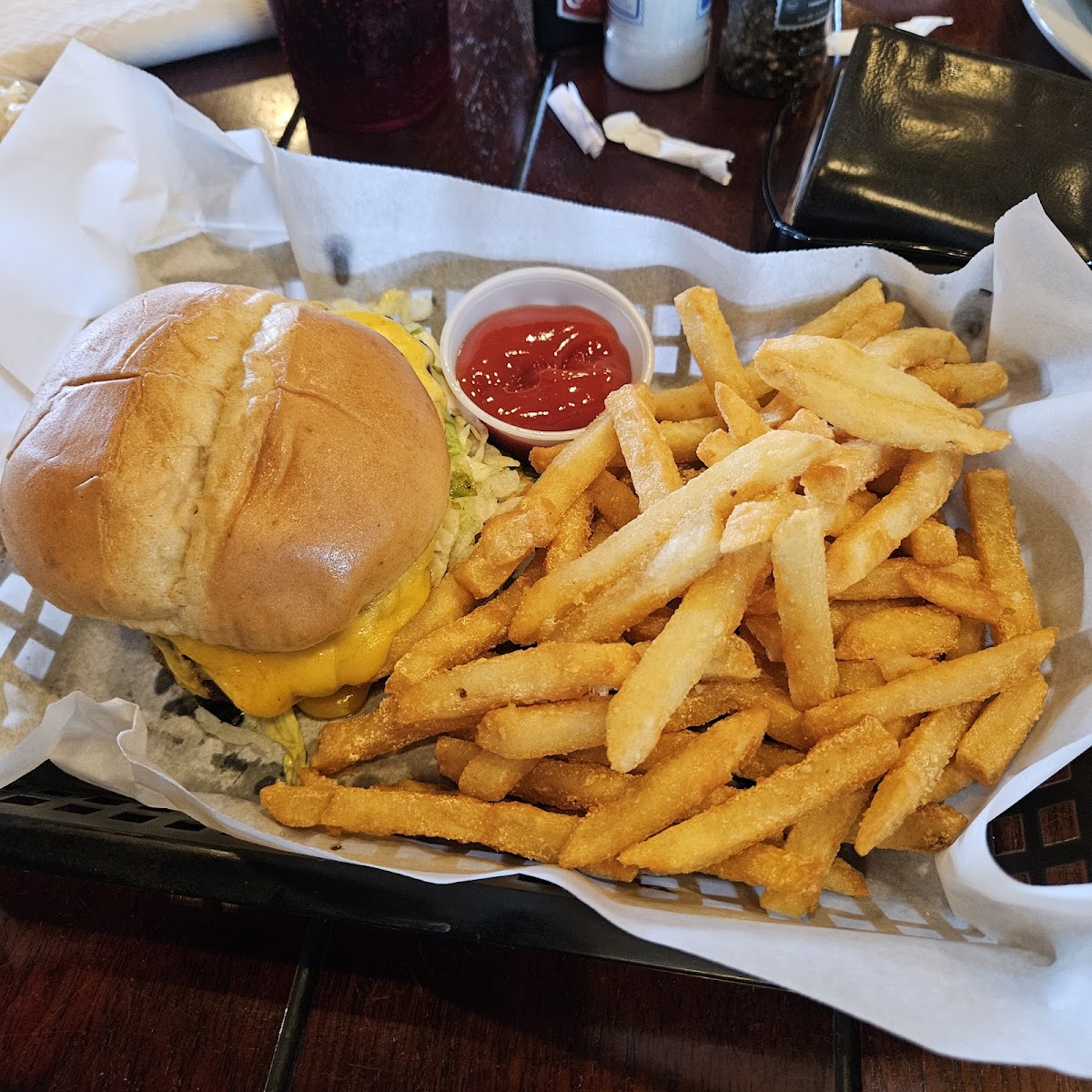 Main Street Tavern Montevallo - Photo 4