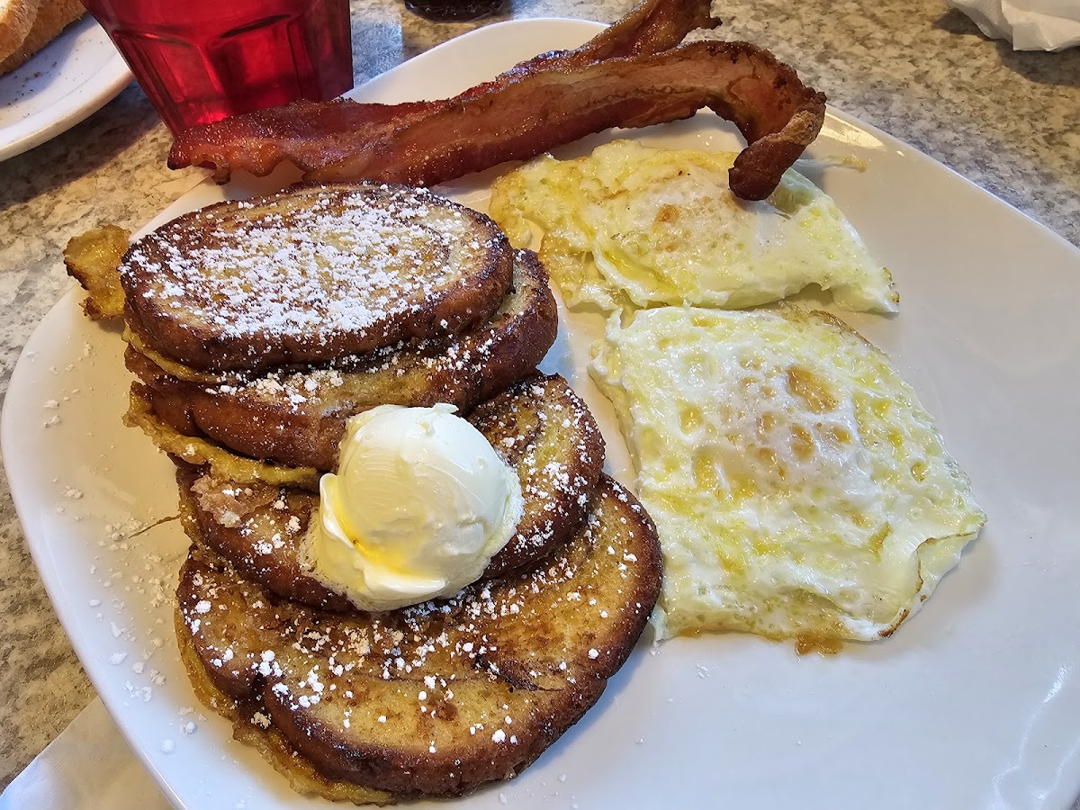 Sammy's Pancake House - Photo 5