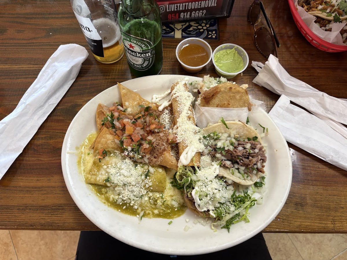Mi Rinconcito Mexicano - Photo 3