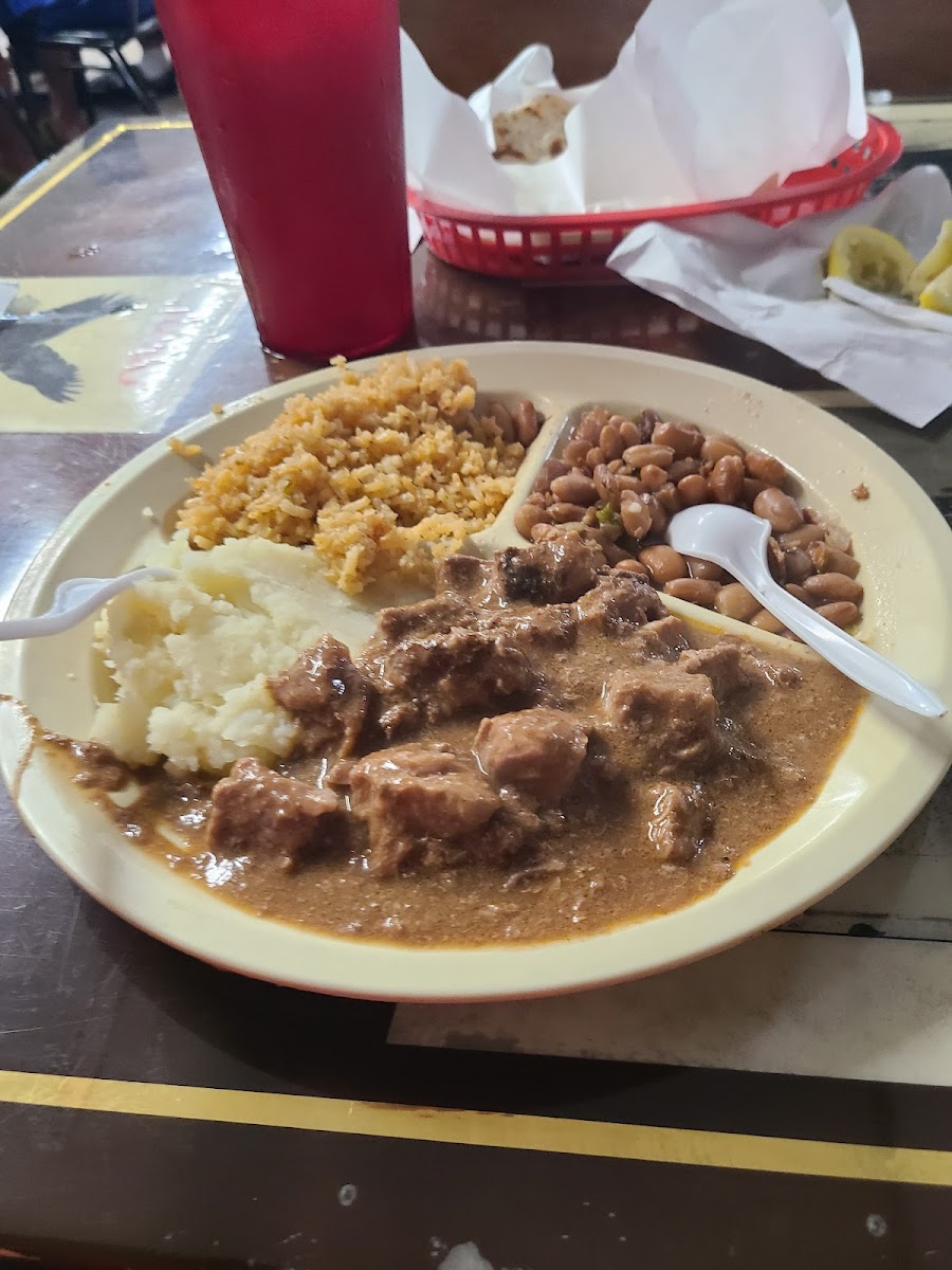 Hi-Ho Restaurant - Photo 9