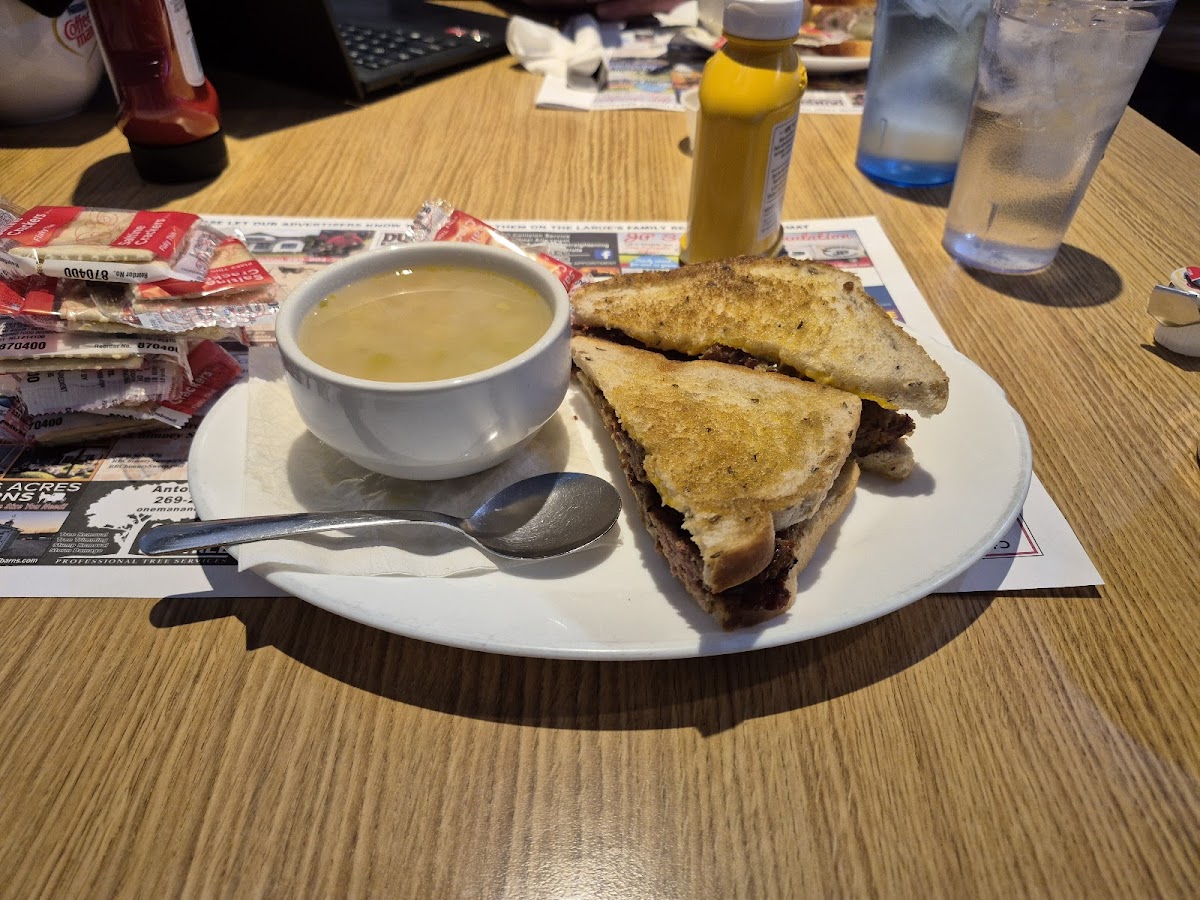 LaRue's Family Restaurant - Photo 2