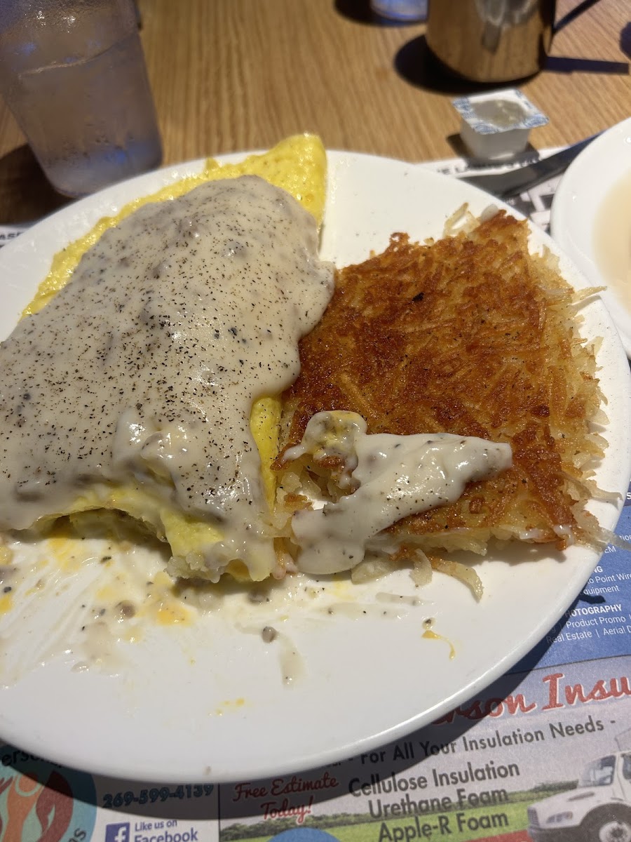 LaRue's Family Restaurant - Photo 6