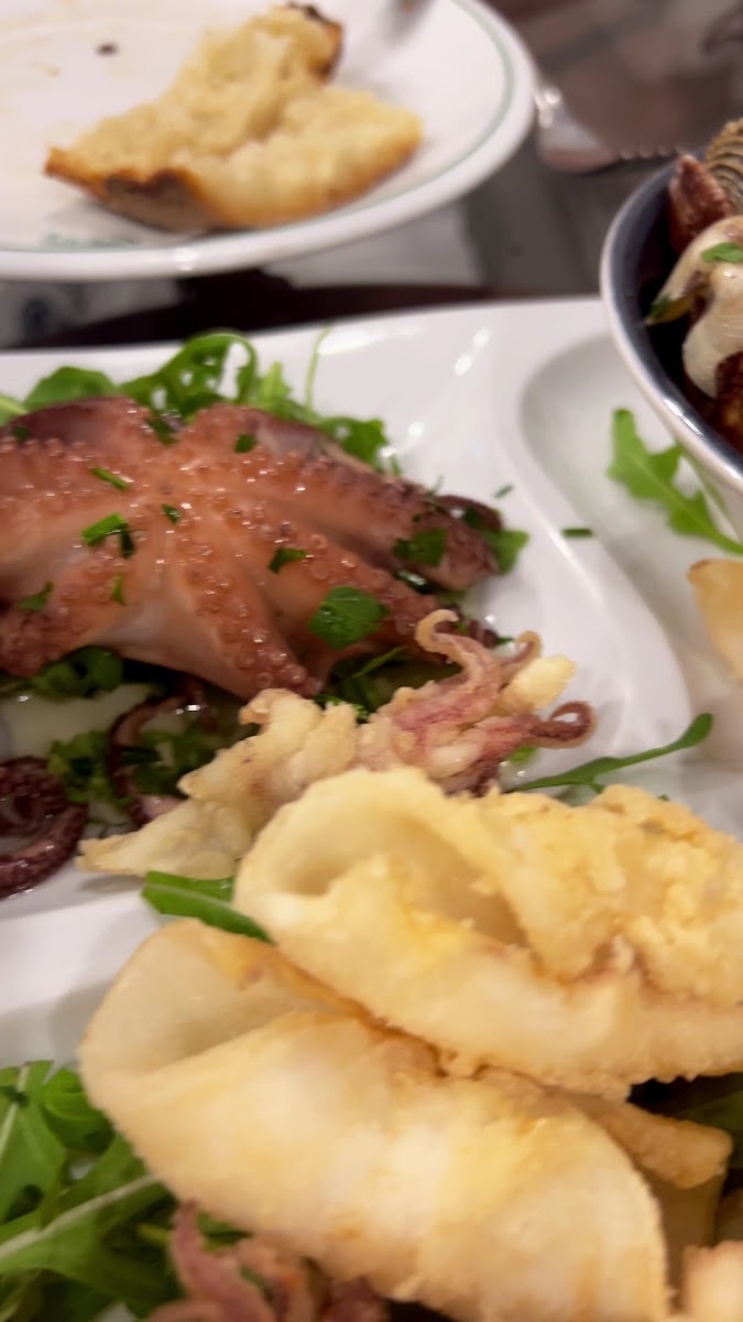 Dora's Restaurant - Photo 1