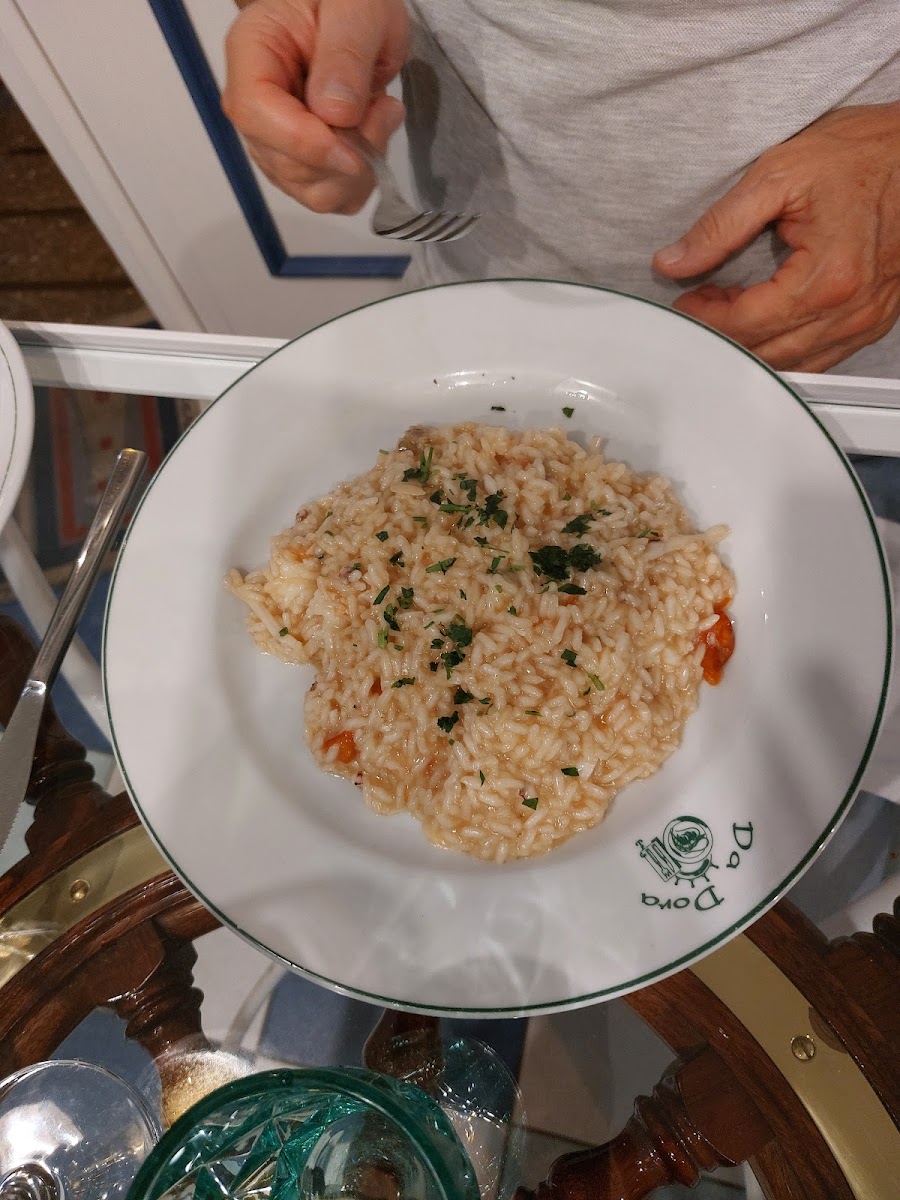 Dora's Restaurant - Photo 6