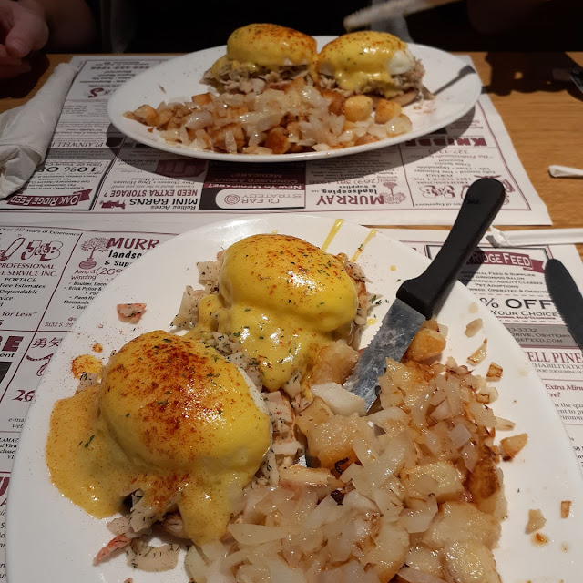 Crab Benedict