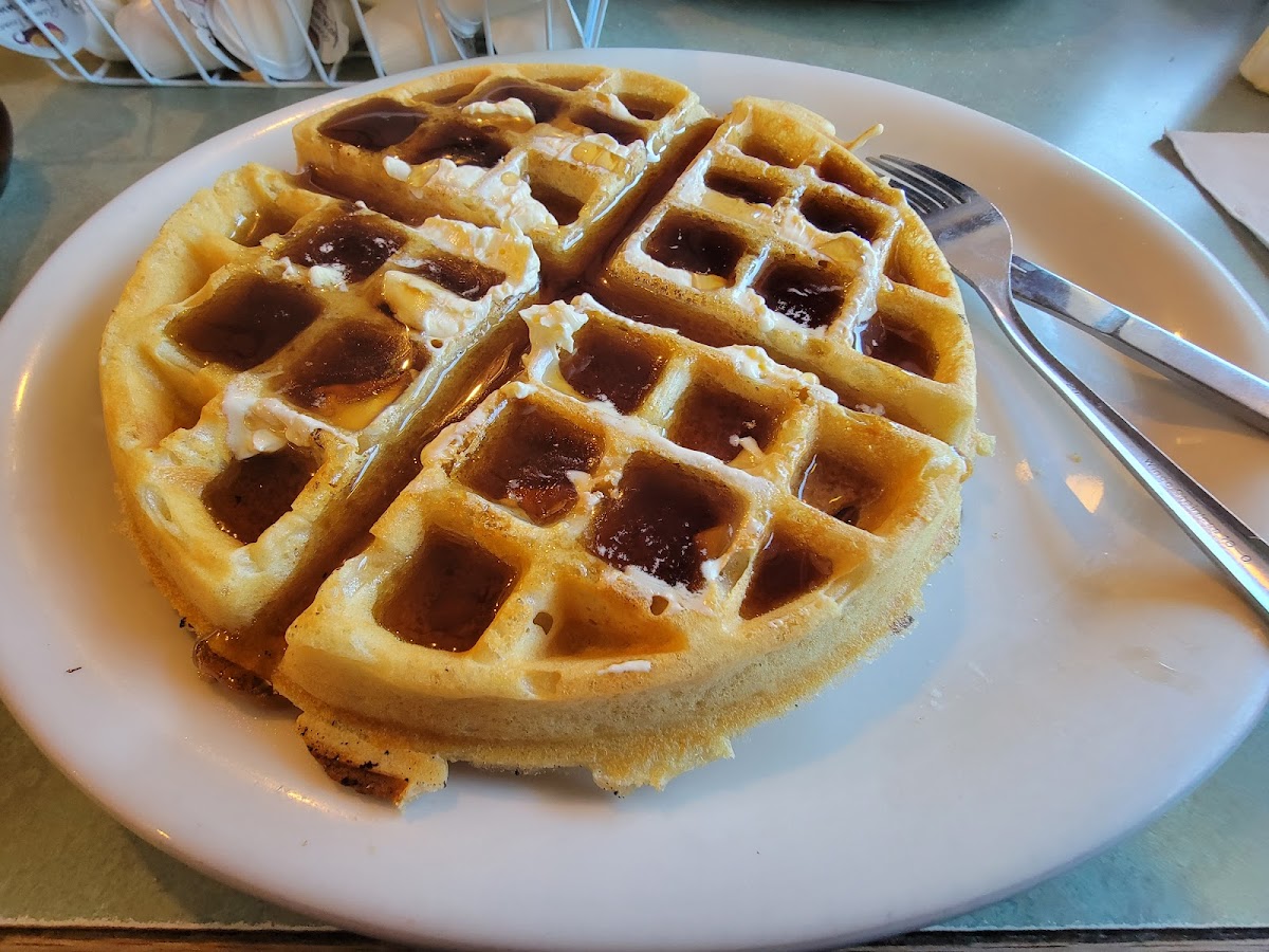 Mom's Place Restaurant - Photo 9