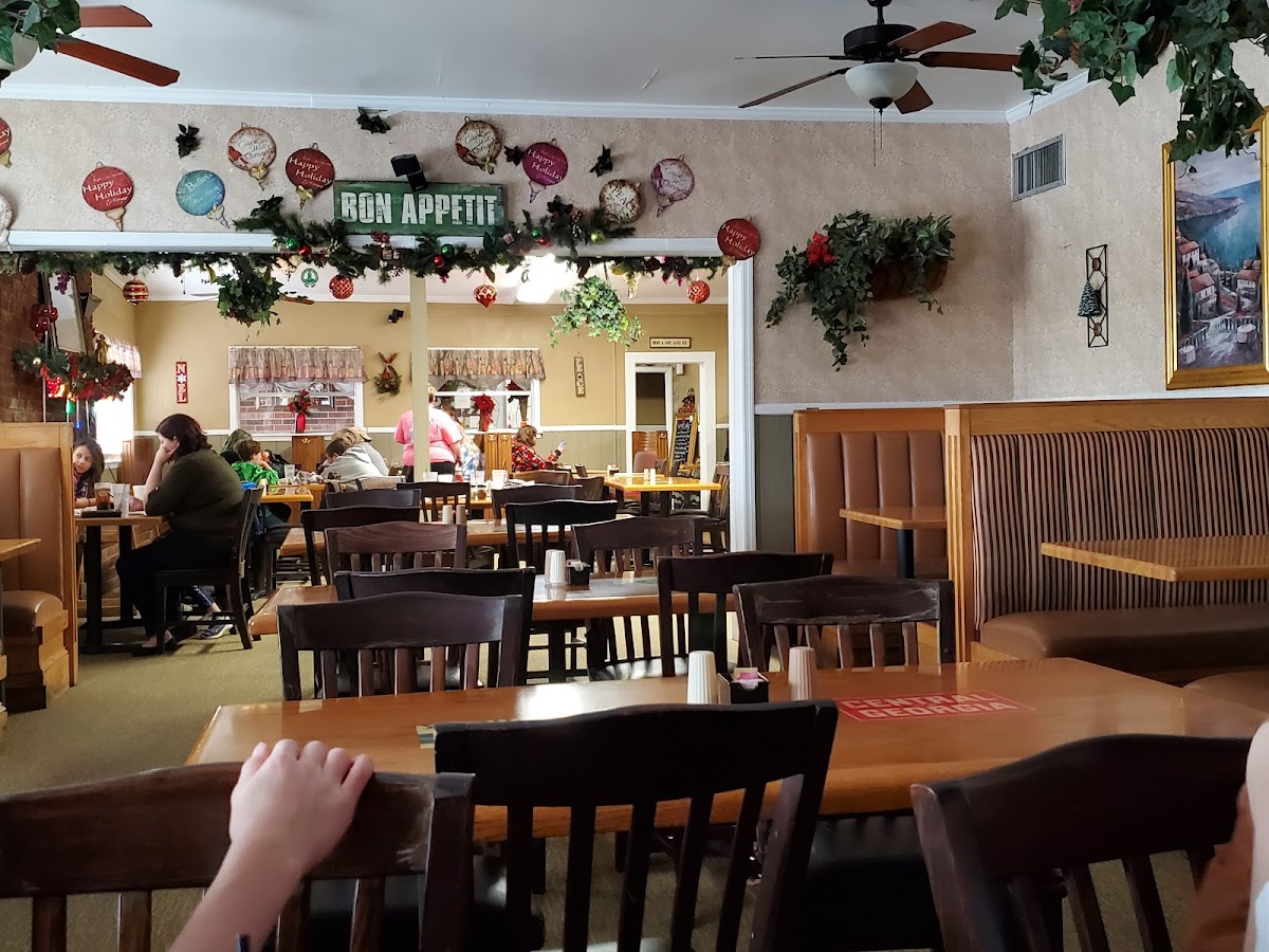 Inman House of Pizza - Photo 4