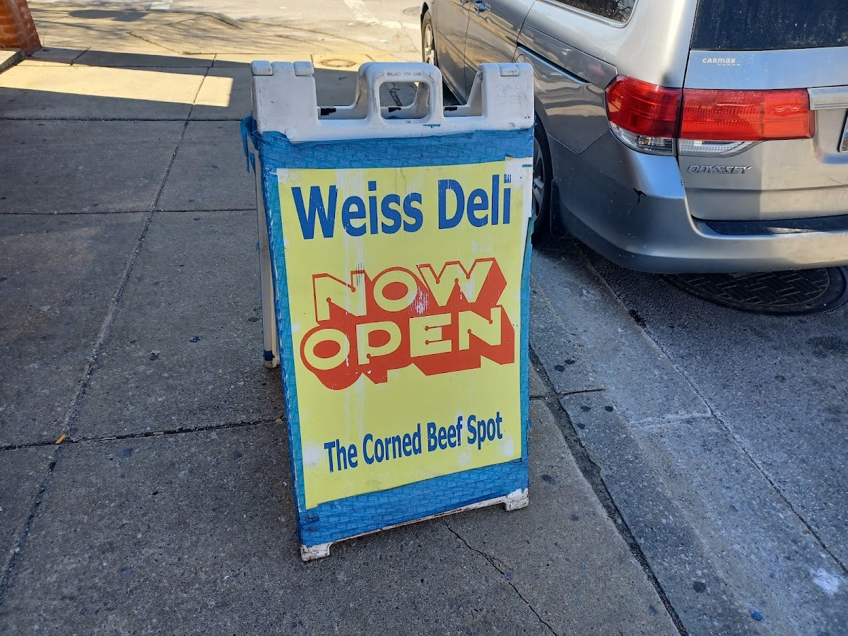 Weiss Deli - Photo 3