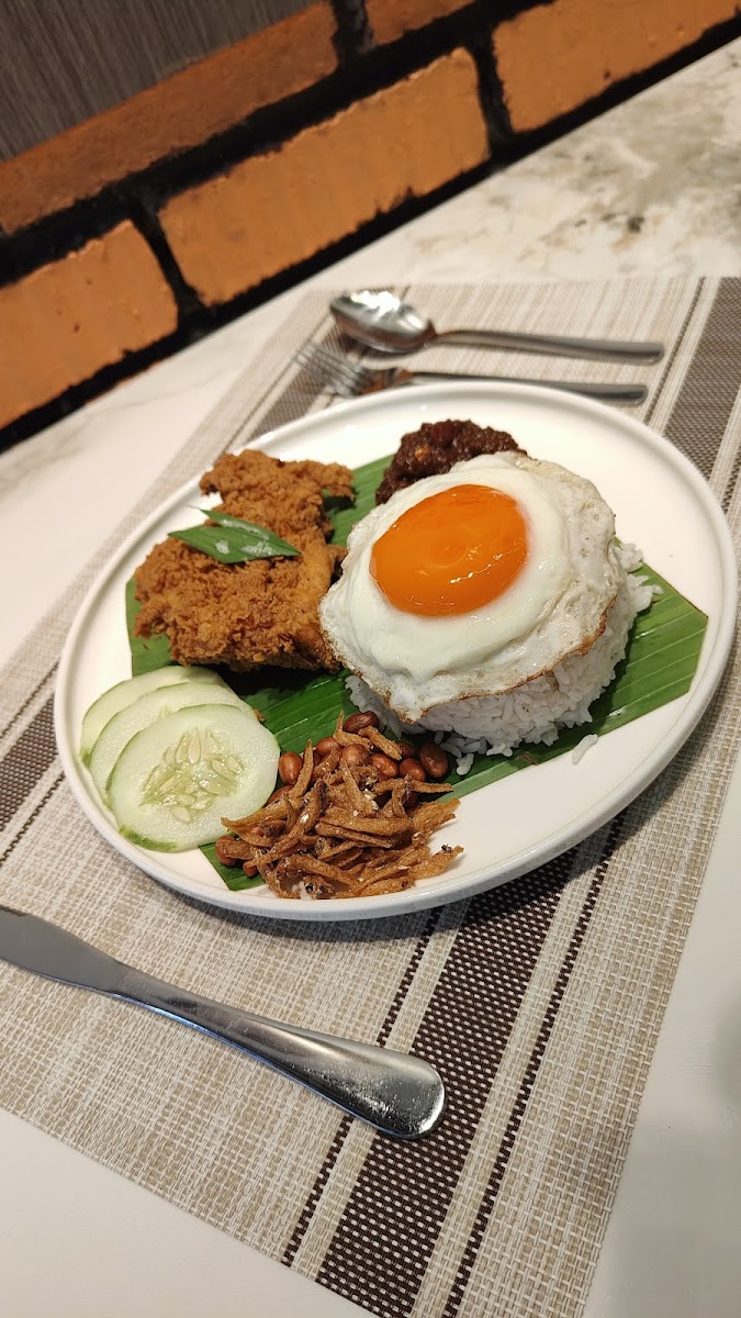 Kopitiam Cawan Emas - Photo 4