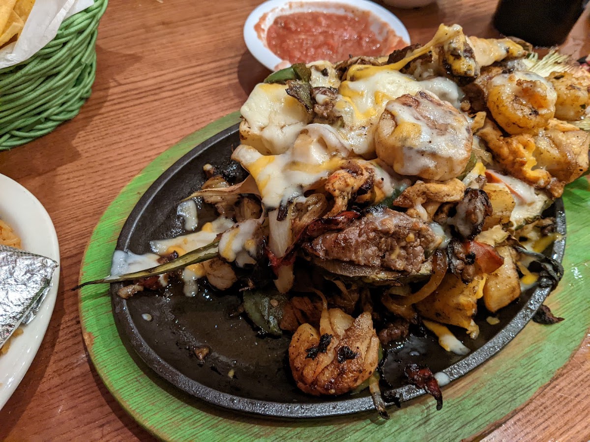 El Zarape Mexican Restaurant - Photo 1