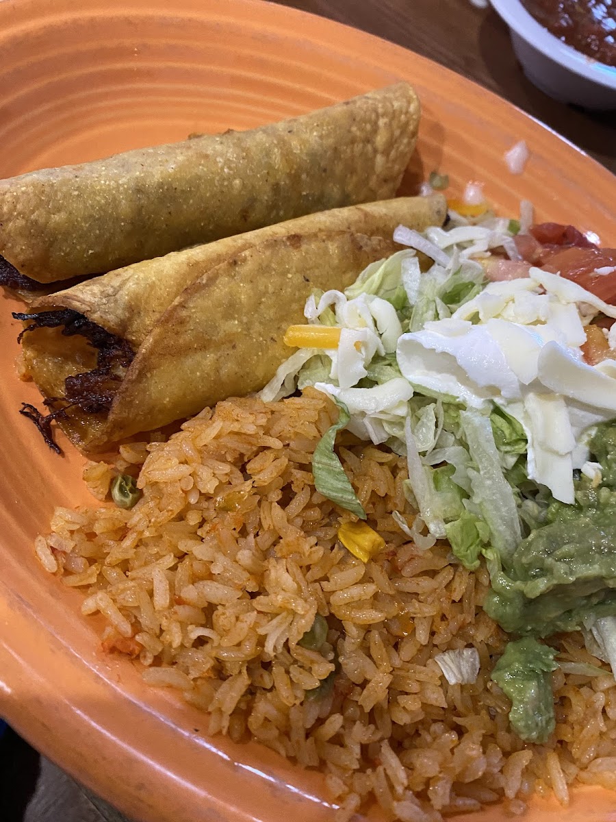 El Zarape Mexican Restaurant - Photo 8