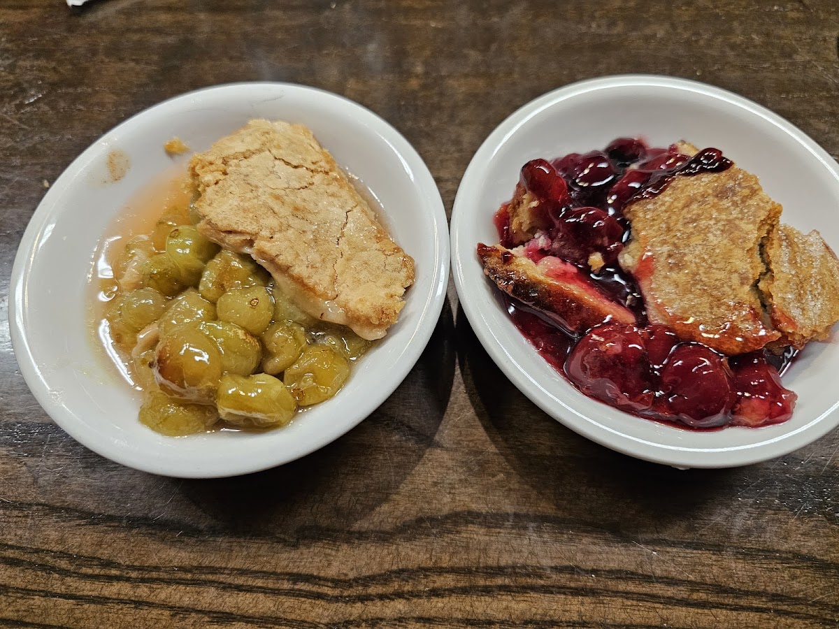 Don's Family Style Buffet - Photo 4