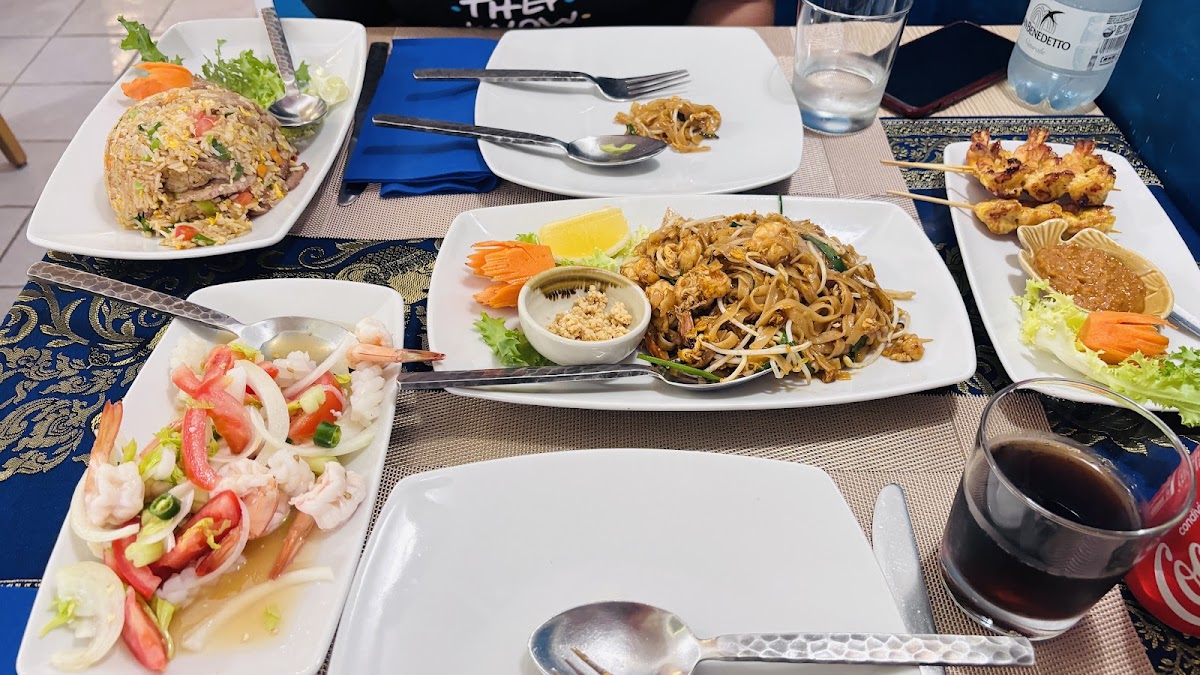 Siam Cuisine - Photo 3