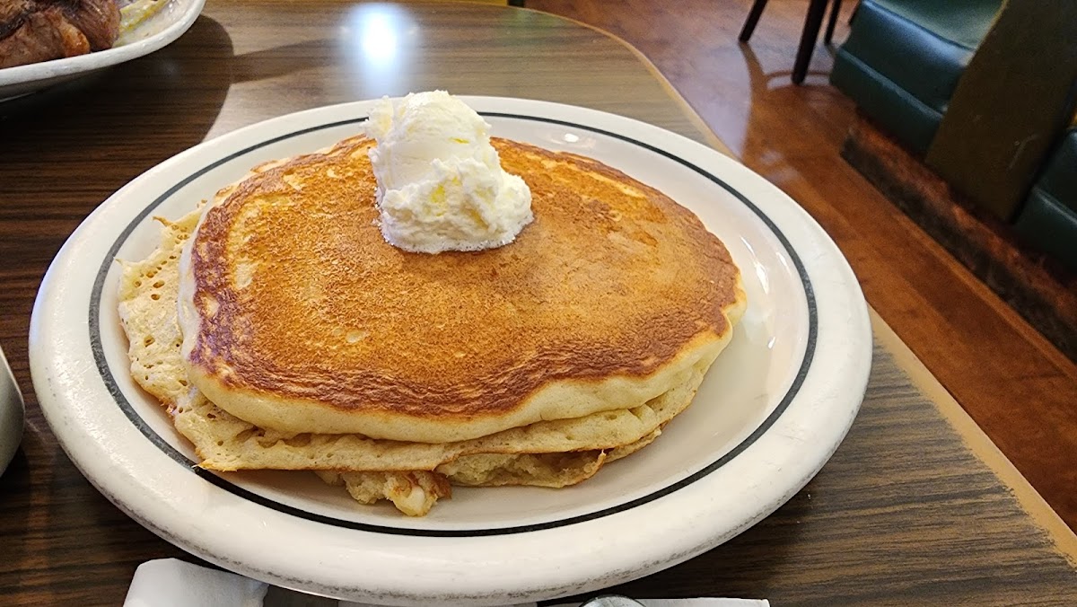 Cowgirls Cafe - Photo 5
