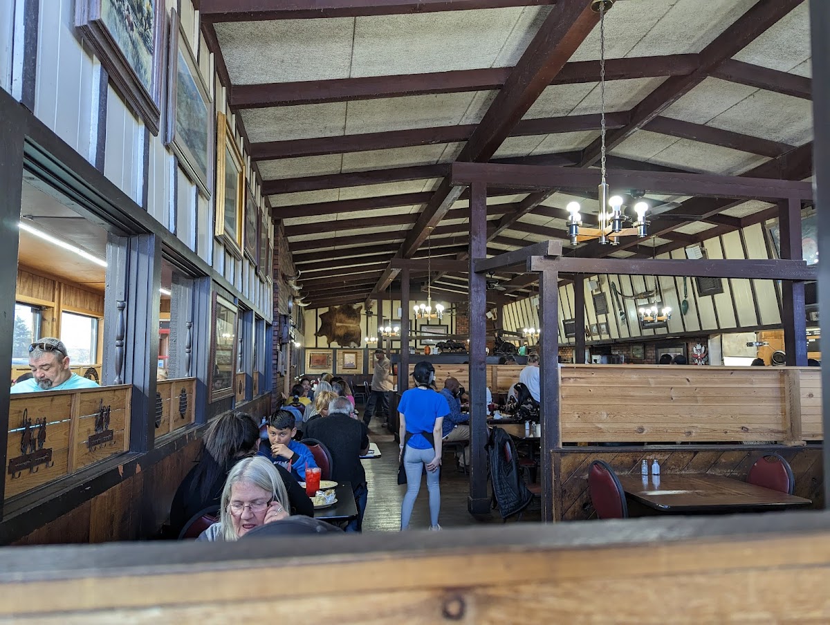 Bryan's Steaks - Photo 7