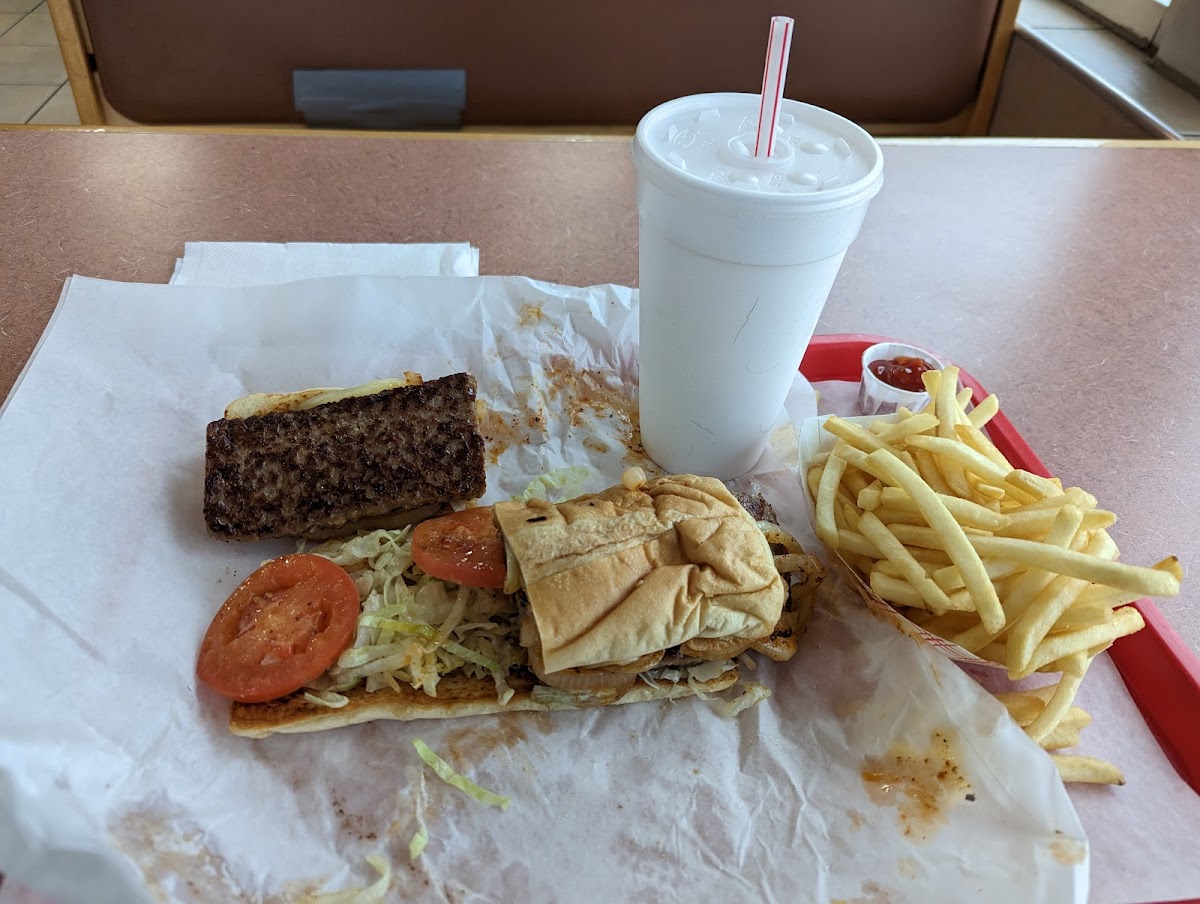 Windy City Subs - Photo 4
