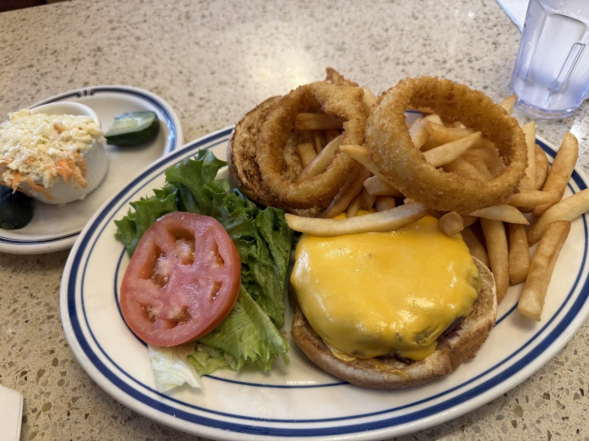 Stop 20 Diner - Photo 3