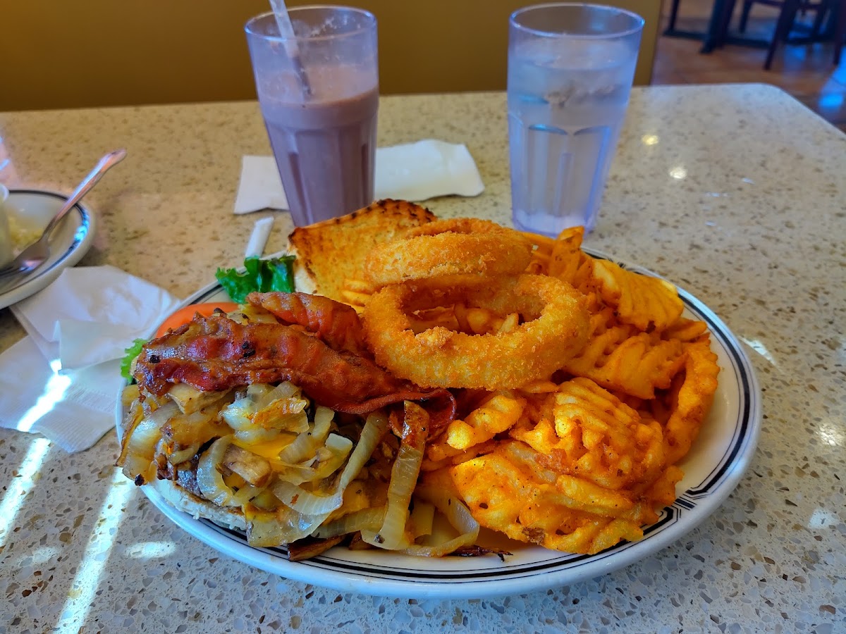 Stop 20 Diner - Photo 7
