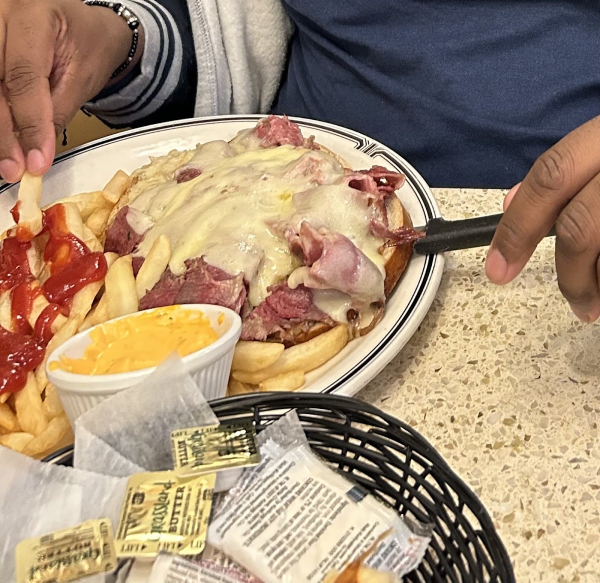 Stop 20 Diner - Photo 8