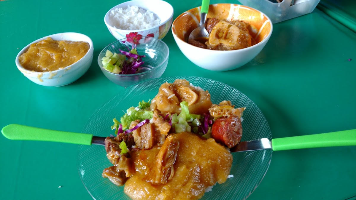 Karol Restaurante - Jardim das Margaridas