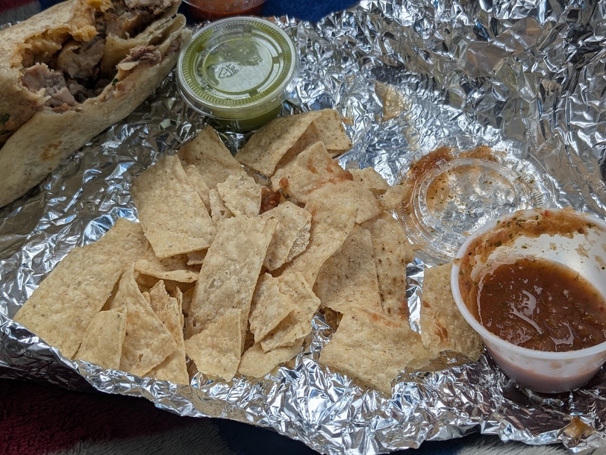 Taqueria El Sabroso - Photo 7