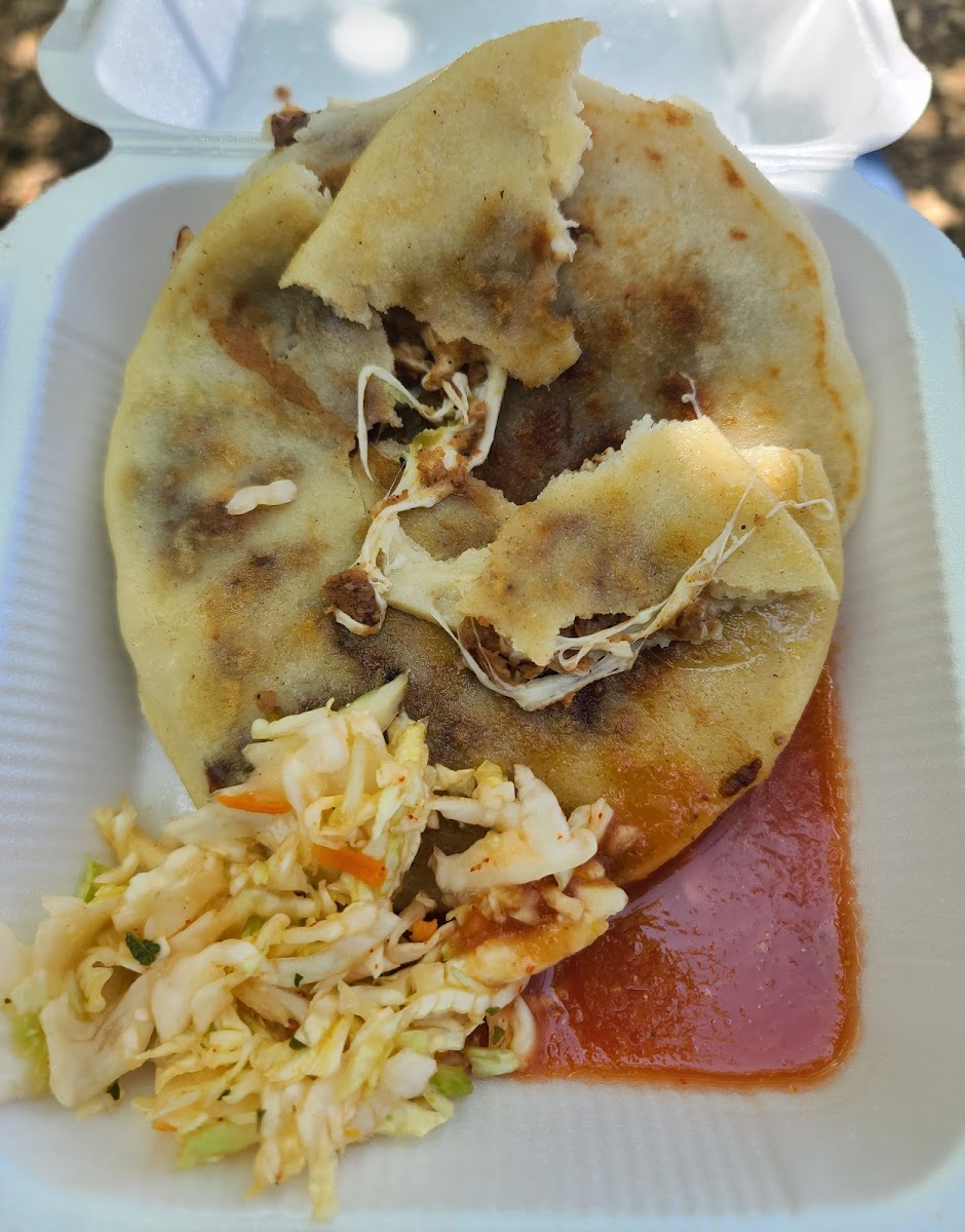 El Buen Gusto Restaurant - Photo 2