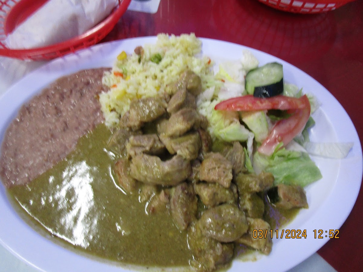 El Buen Gusto Restaurant - Photo 5