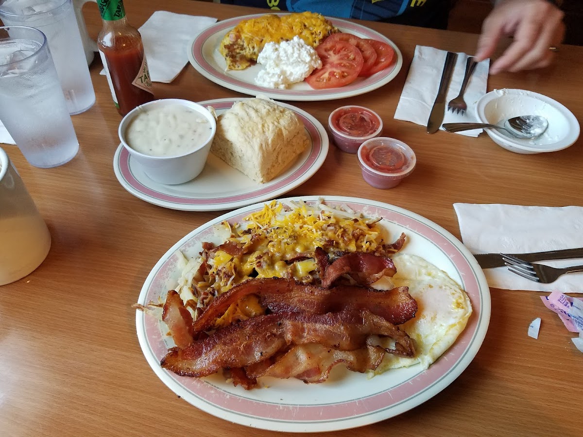 Cope's Knotty Pine Cafe - Photo 1