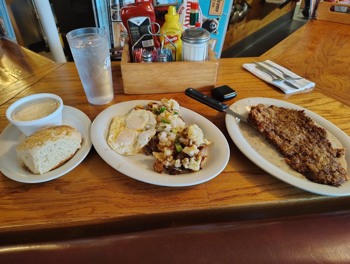 Cope's Knotty Pine Cafe - Photo 5