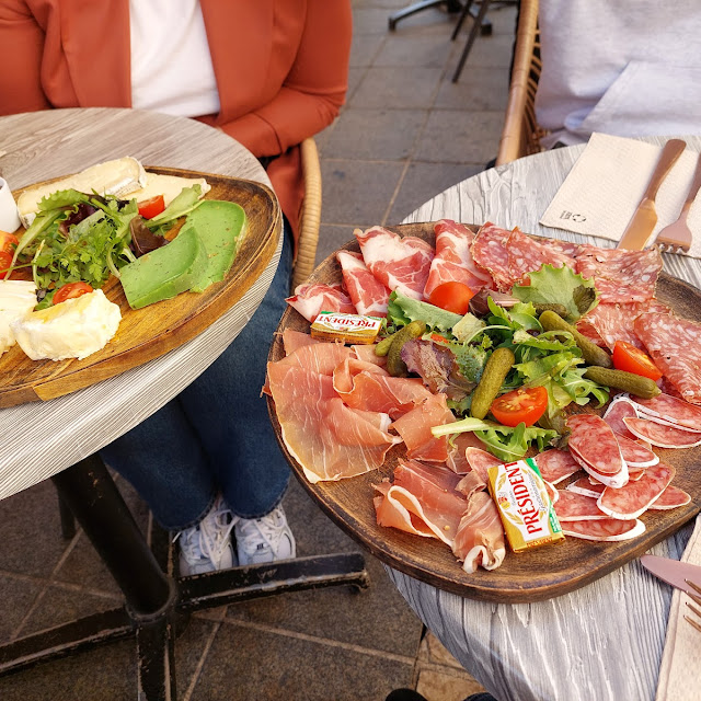 Sharing Platter
