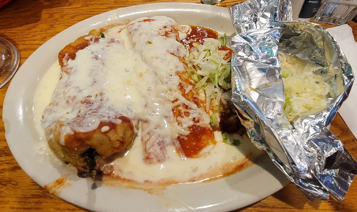 El Barril Mexican Grill - Photo 3