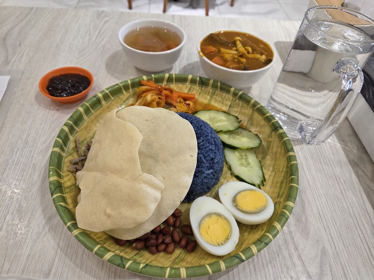AM Green World Vegetarian Restaurant 青の世代 素食餐厅 - Photo 2