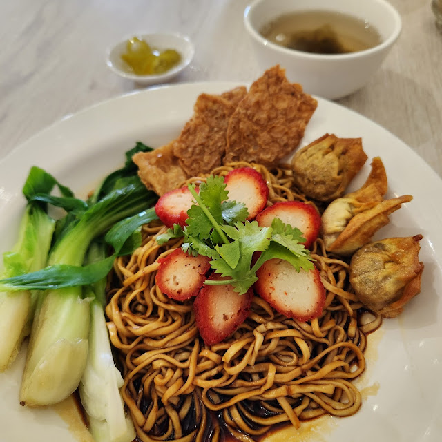 Vegetarian Wanton Noodle