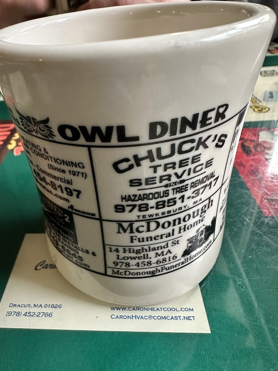 Four Sisters Owl Diner - Photo 7