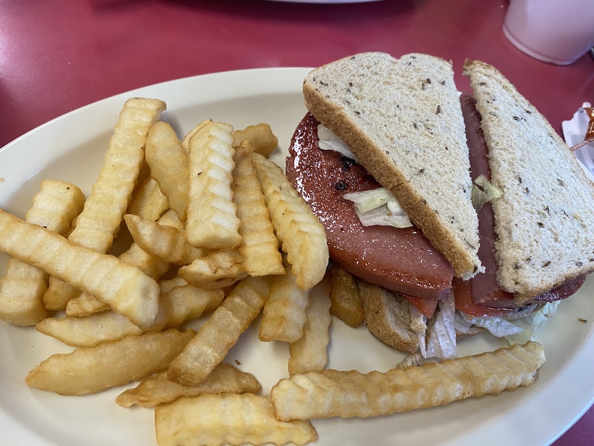 Cliffside Diner - Photo 1