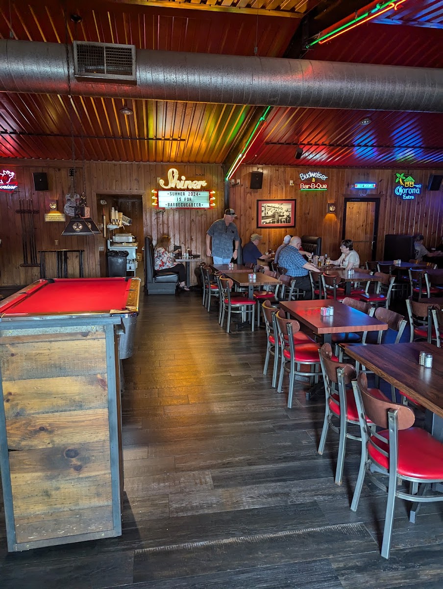 Country Tavern - Photo 6