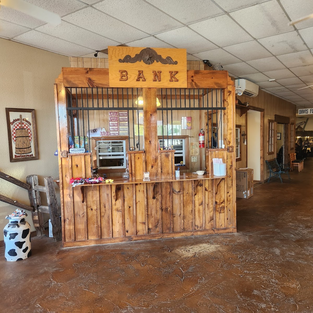 Butter Churn Restaurant - Photo 4