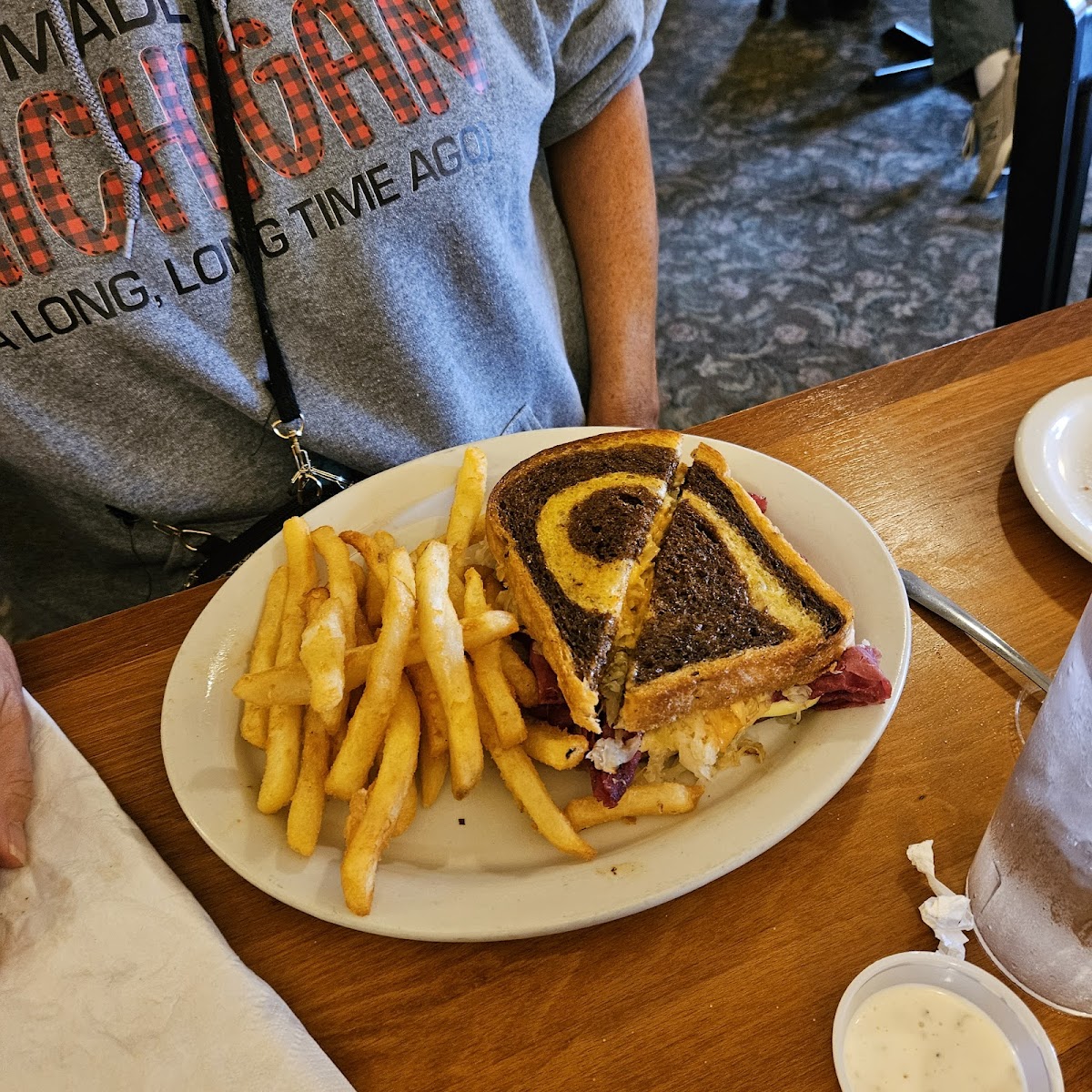 J J Rubys - Photo 5