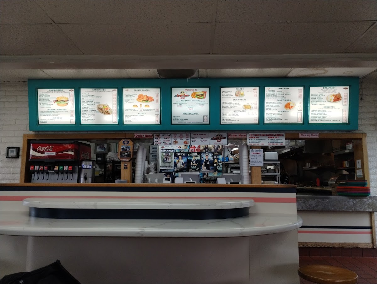 Burgertown USA - Photo 2