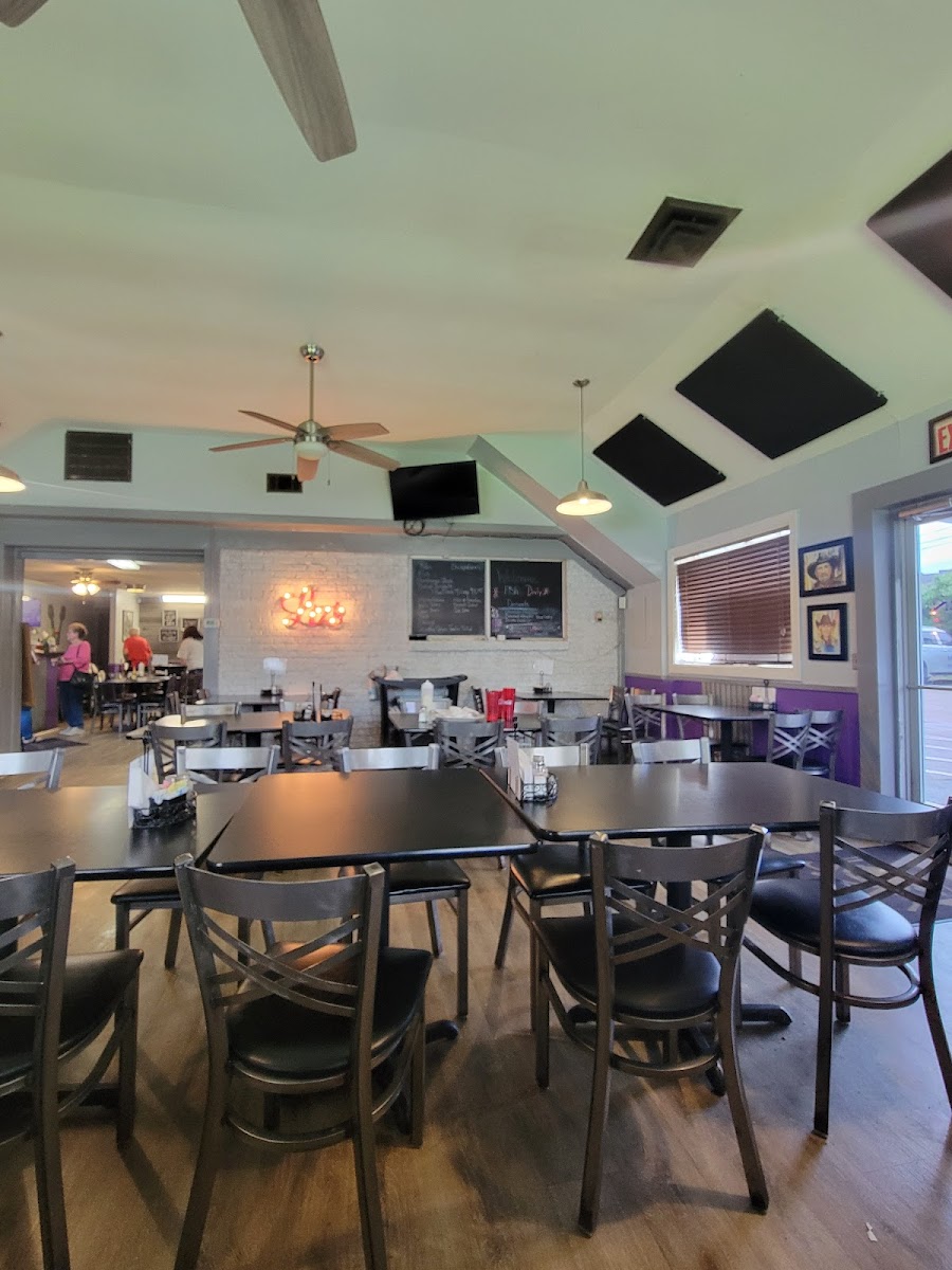 Liz's Kitchen - Photo 4