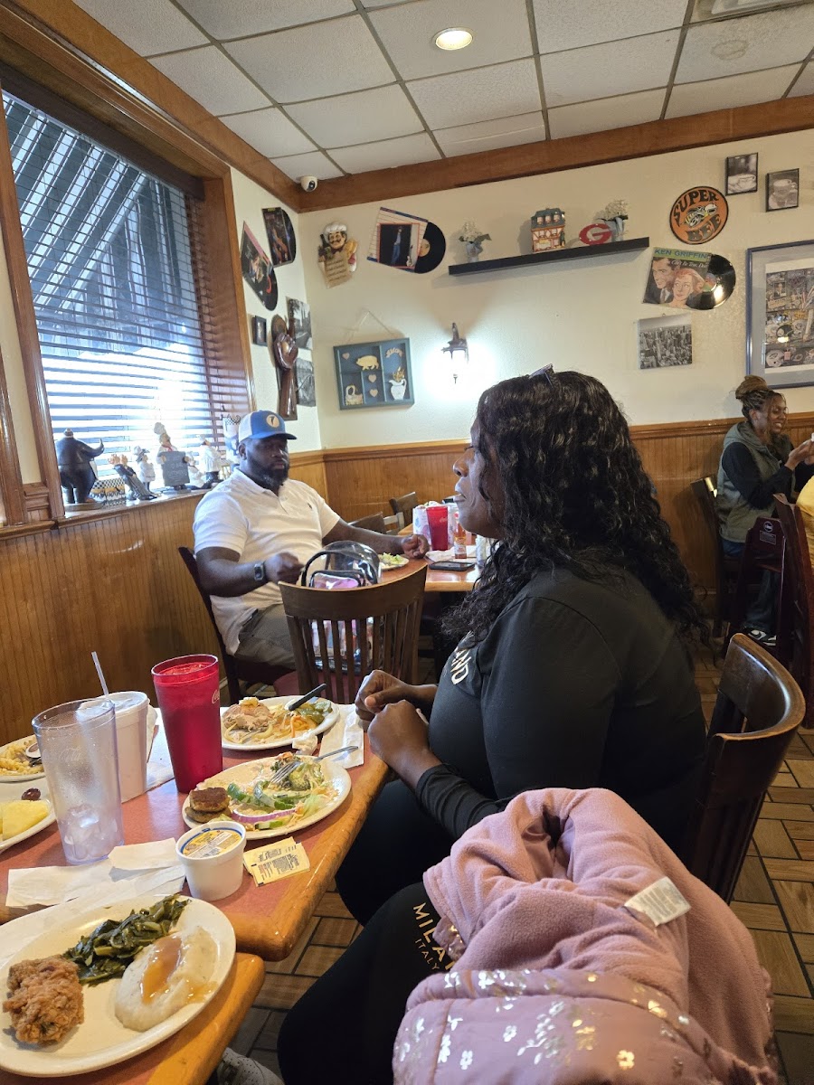 Bj Country Buffet - Photo 4
