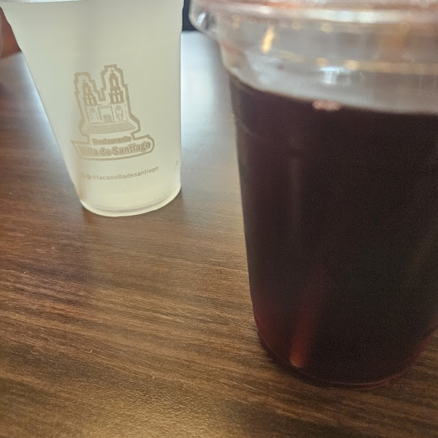 Limonada Y Agua de Jamaica