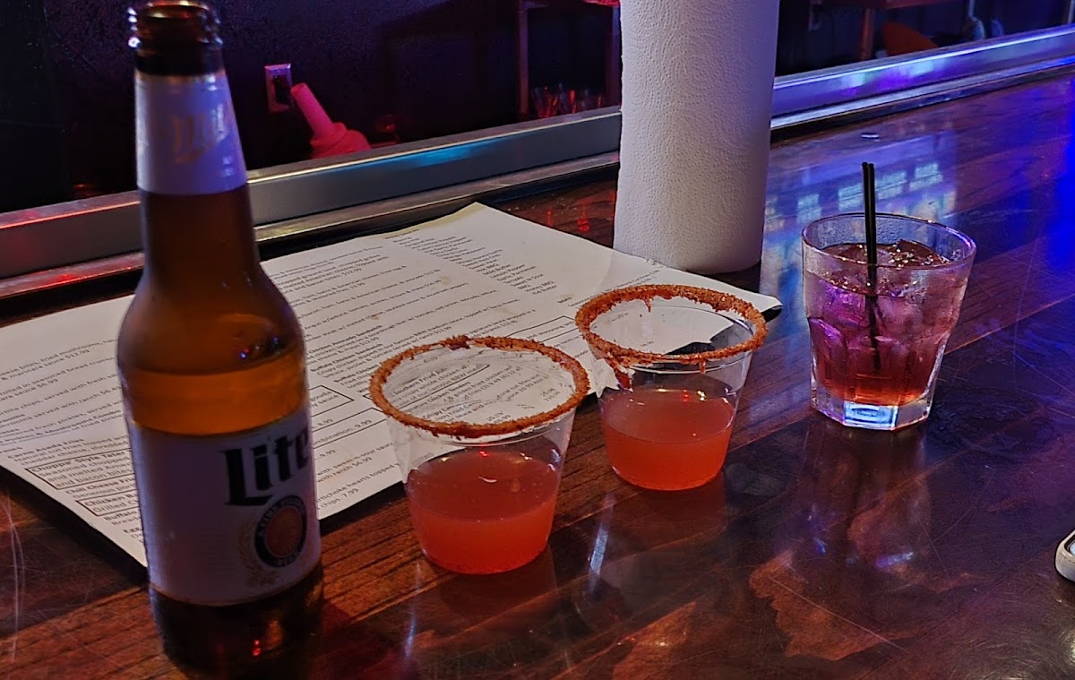 Broadway Buffalo Wings - Photo 6