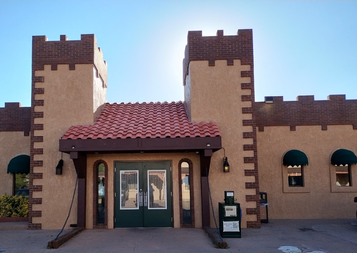 Tiny's Family Restaurant And lounge - Photo 3