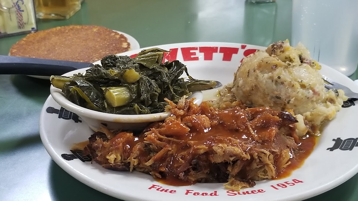 Swett's - Photo 1