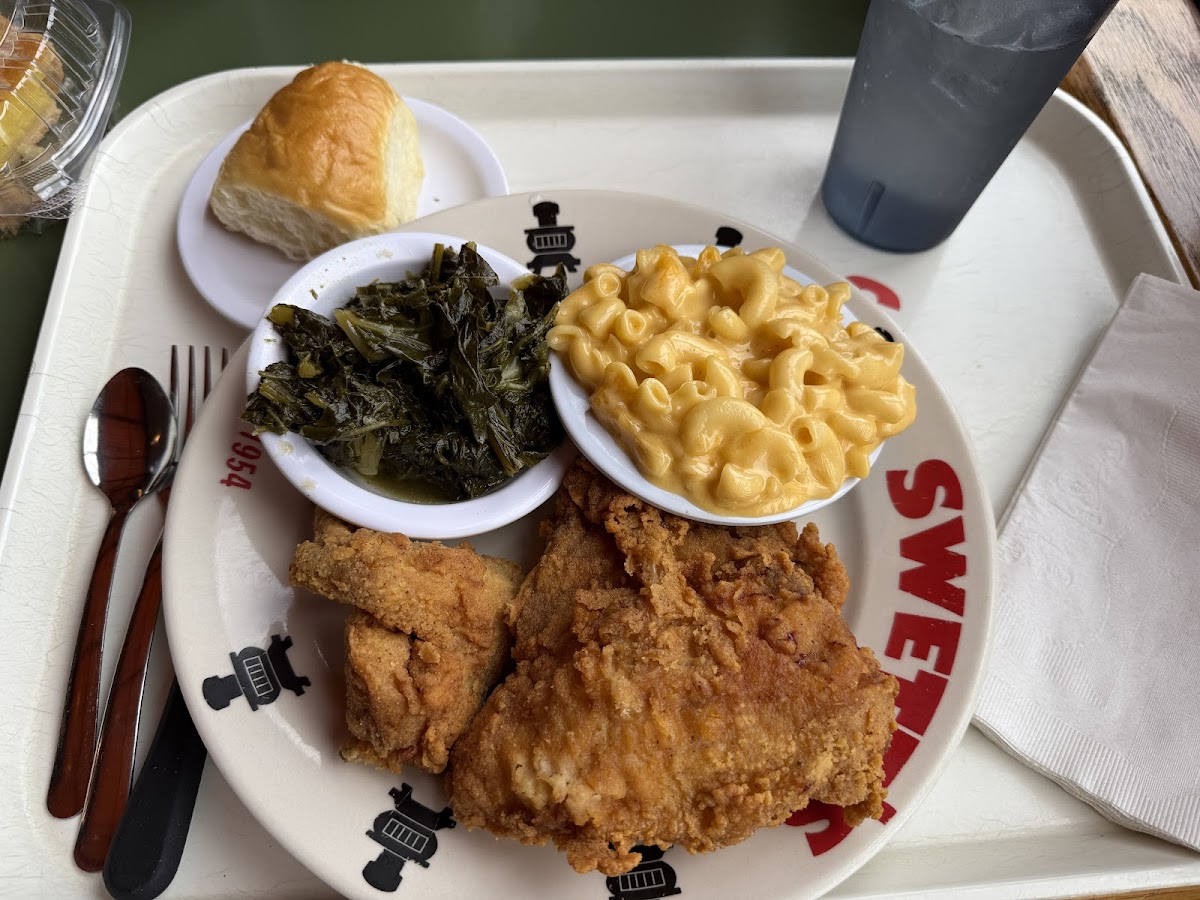 Swett's - Photo 2