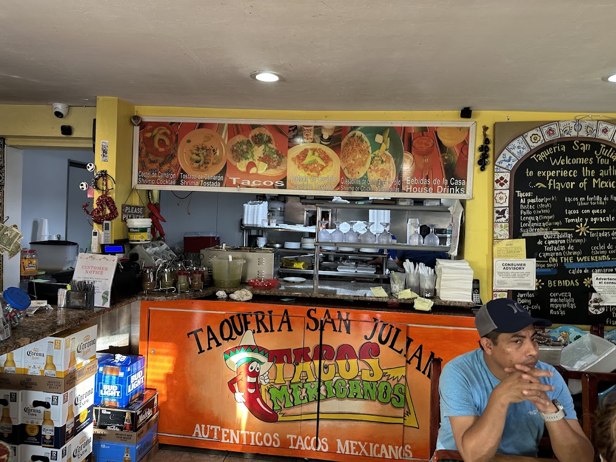 Taqueria San Julian - Photo 4